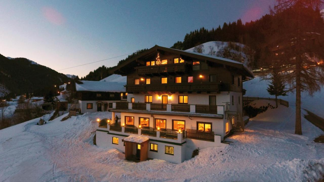 Gaestehaus Standardhaus Saalbach-Hinterglemm Exteriör bild